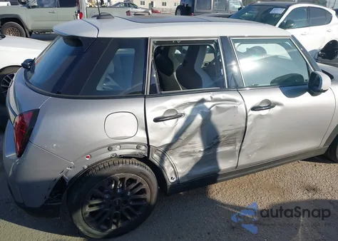 2025 Mini Hardtop Cooper from USA, damaged, VIN WMW43GD02S2W88650